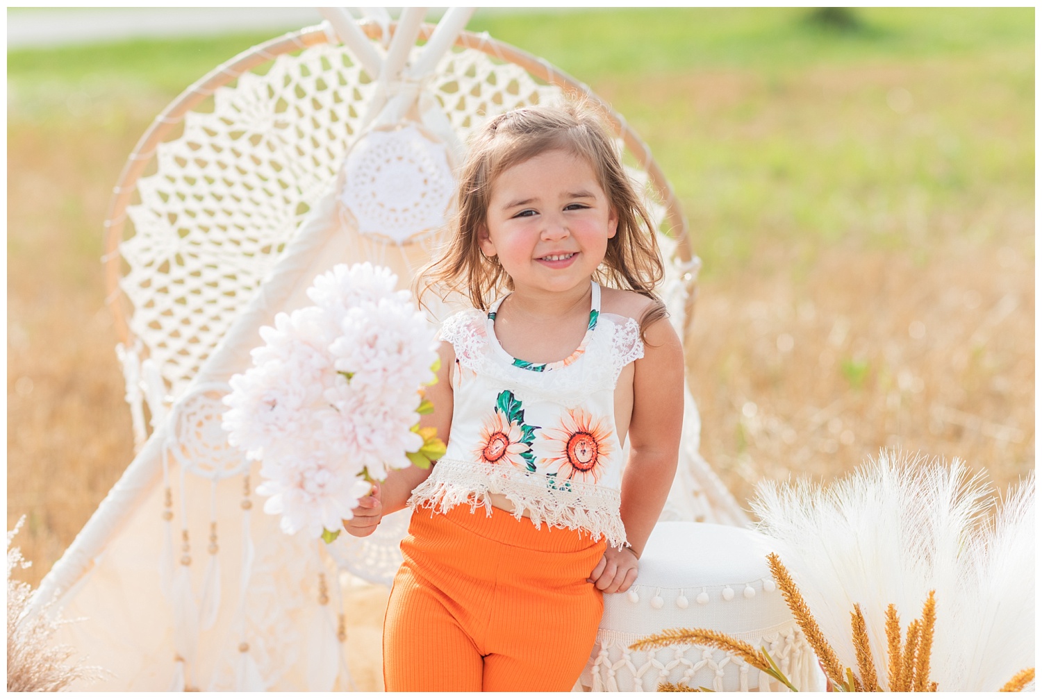 little girl posing at birthday photo session in Green Springs, Ohio