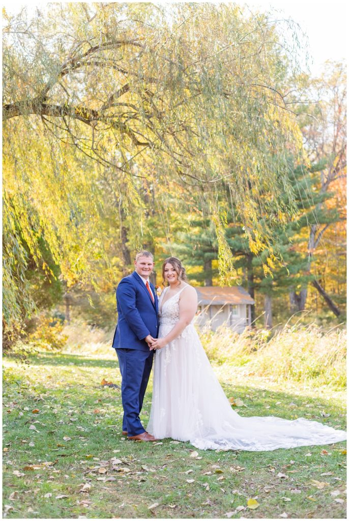 gorgeous fall wedding in Fostoria, Ohio