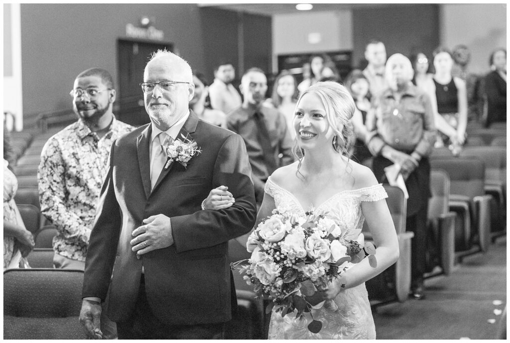 dad walking the bride down the aisle at Tiffin Ohio summer wedding