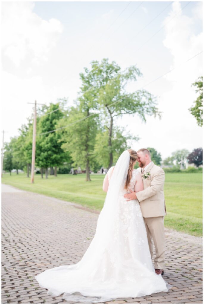Monroeville wedding photographer with bride and groom