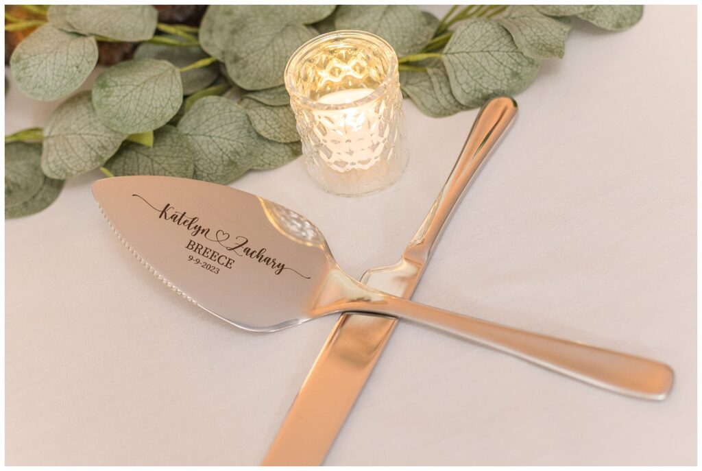 wedding server and knife with bride and groom's names