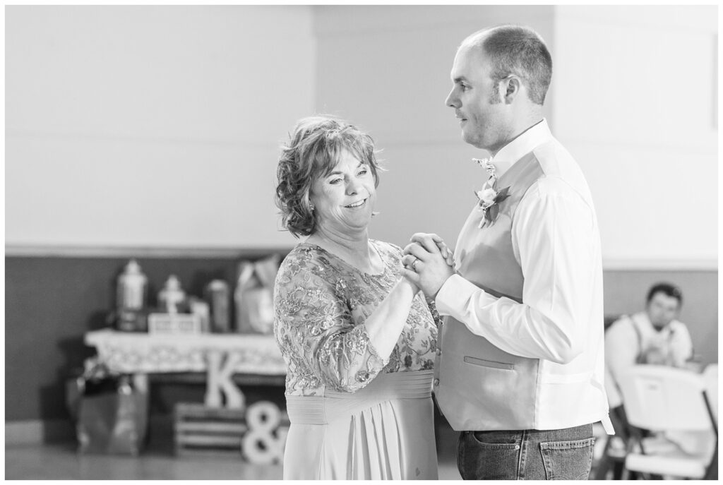 groom shares dance with his mom at the Huron County Fairgrounds