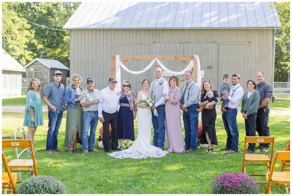 Norwalk, Ohio wedding photographer shooting family formals 