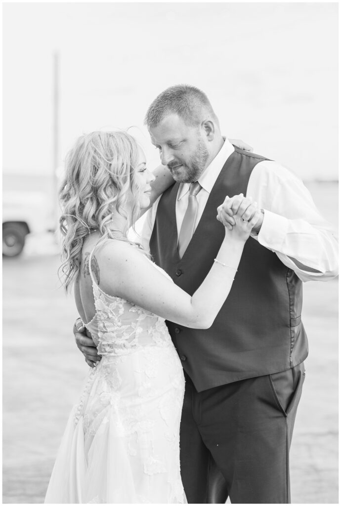 groom dancing with the bride at Tiffin, Ohio wedding venue