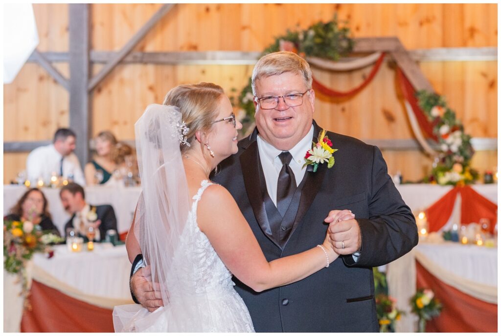 bride dancing with her dad at fall wedding reception in Monroeville, OH