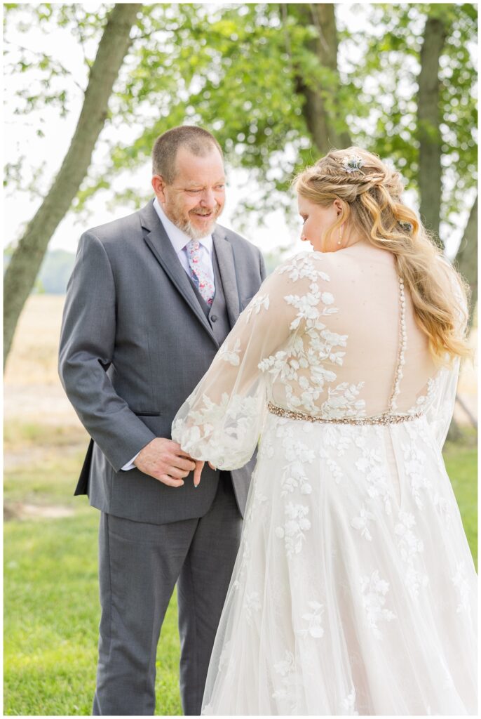 dad smiling at his daughter the bride at Fostoria, Ohio wedding