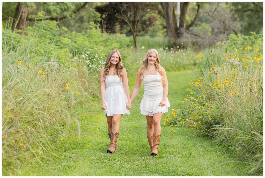 senior session with two best friends at Don Miller Park