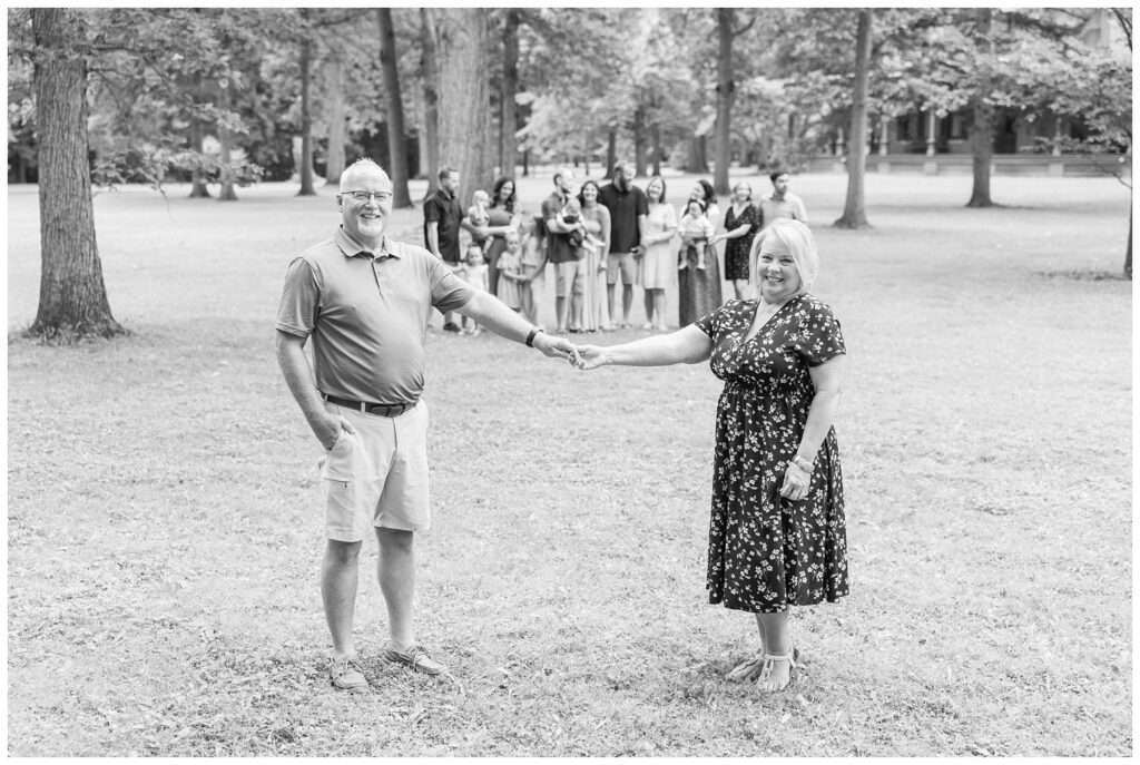 extended family session in Sandusky, Ohio on the grounds of the Hayes Center