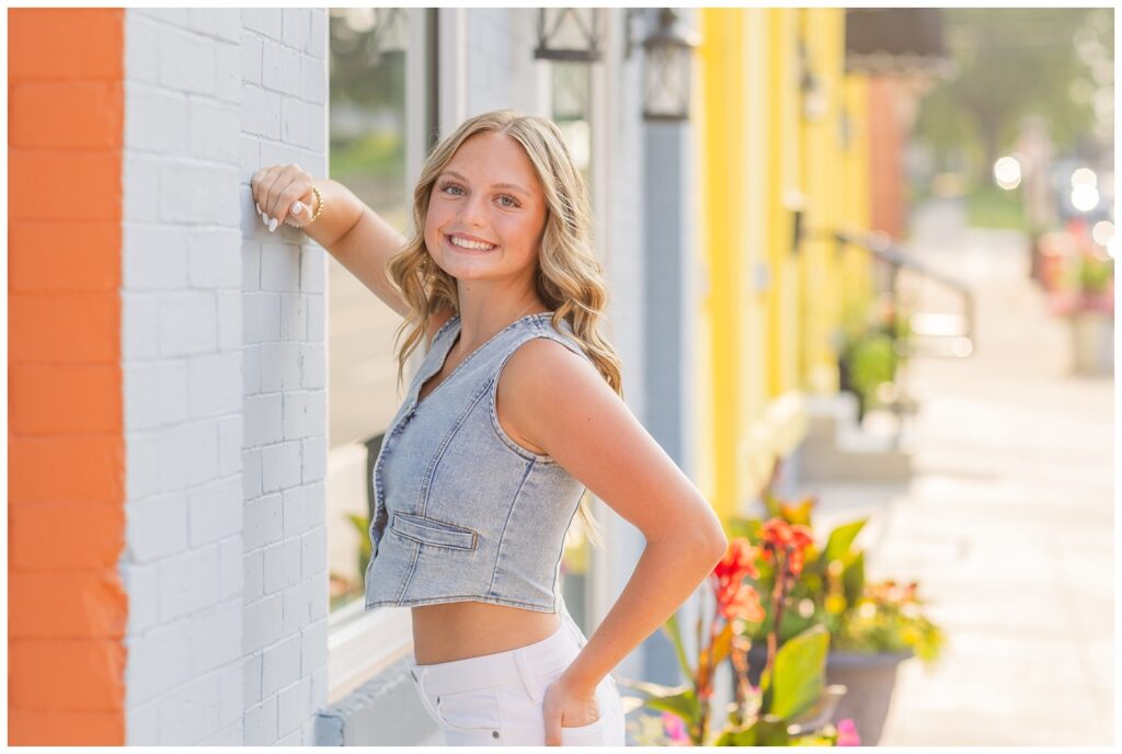 downtown Fremont, Ohio senior session in the summer