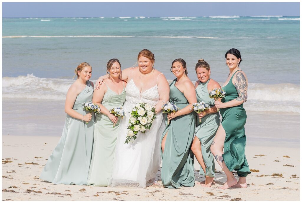 destination wedding photographer from Tiffin, Ohio capturing the bridesmaids on the beach